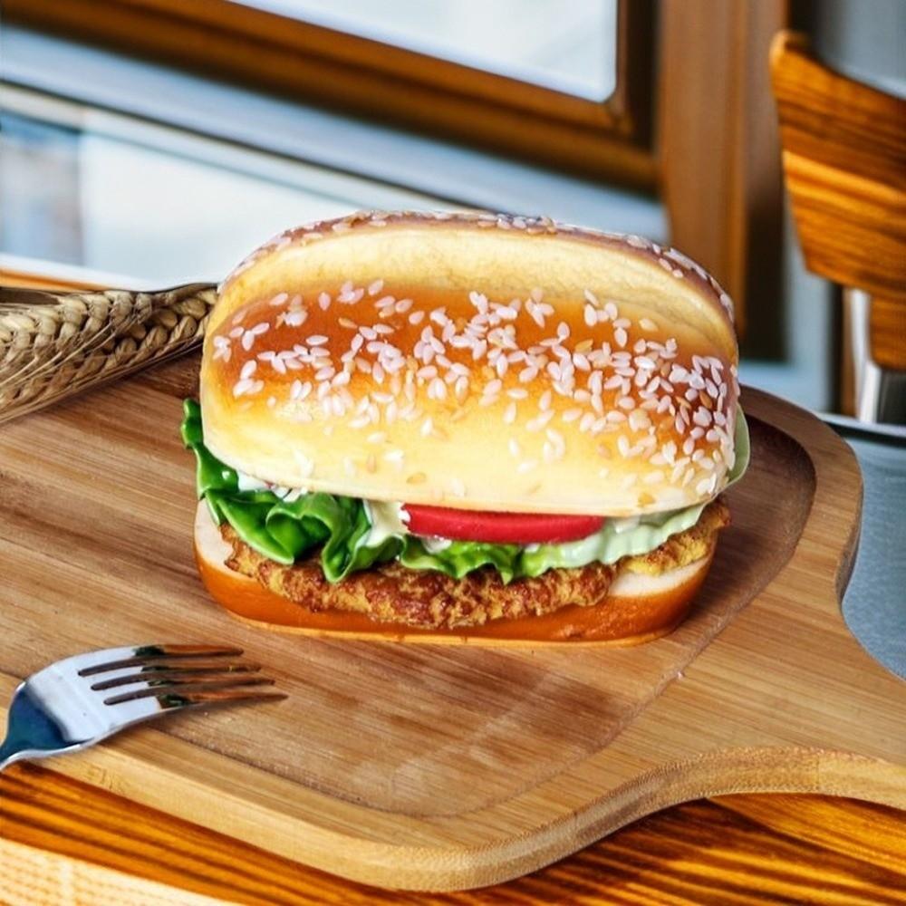 Realistic Beef Burger Model Soft PU Food Simulation Model Creative Fake Bread  Shop Window Display