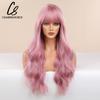 CharmSource Lange natürliche gewellte Perücke mit ordentlichem Pony/Fransen für Frauen, rosa Haar, synthetische Perücken, Cosplay, Party, hitzebeständige Faser