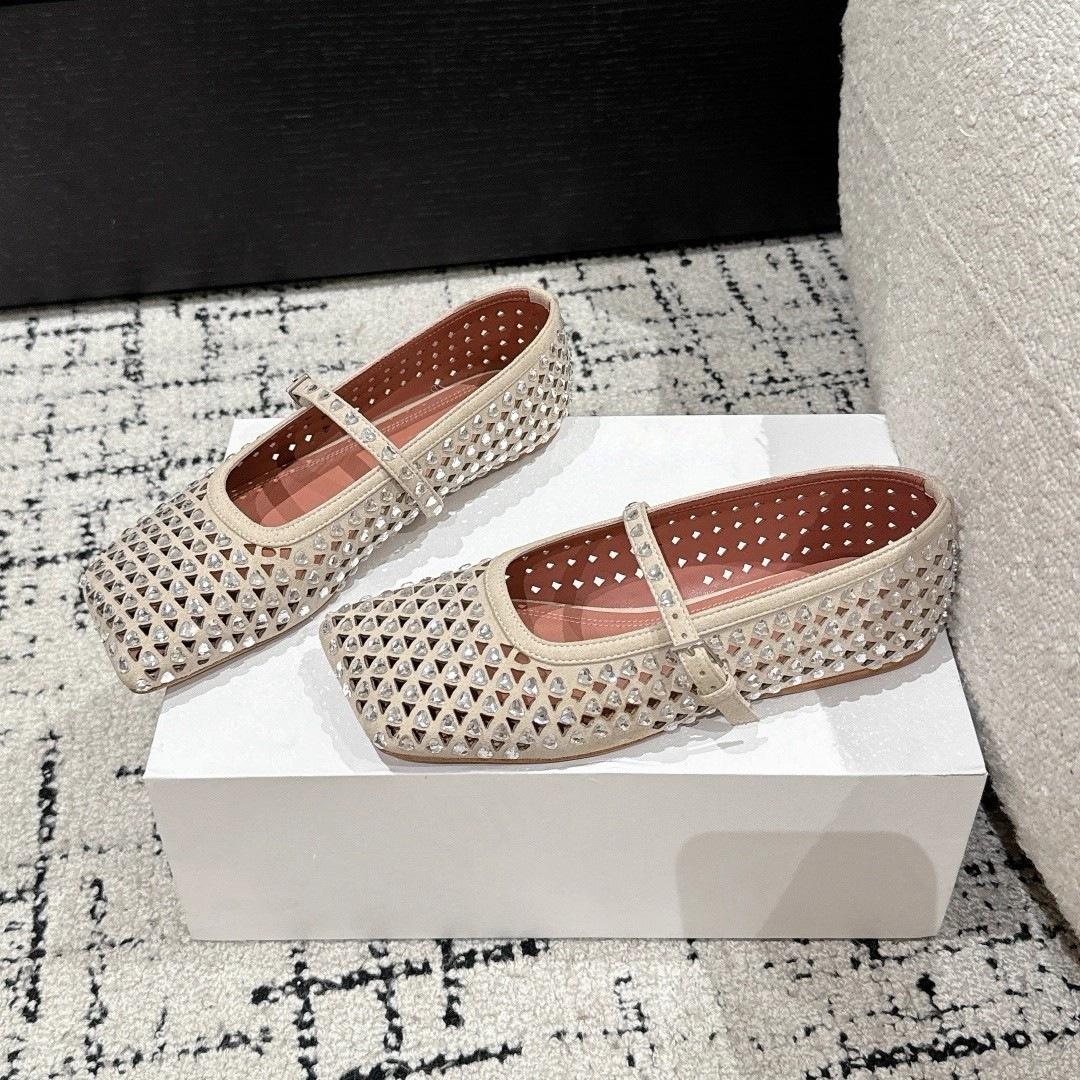 

Niche French hollowed-out diagonal head love crystal ballet flats women s leather breathable buckle Mary Jane shoes 40
