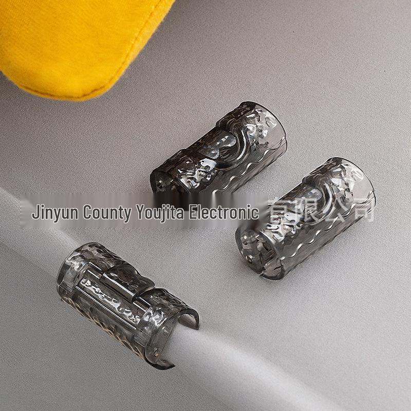 Household Non-Slip Clip Hanger for Duvet Covers and Pillowcases