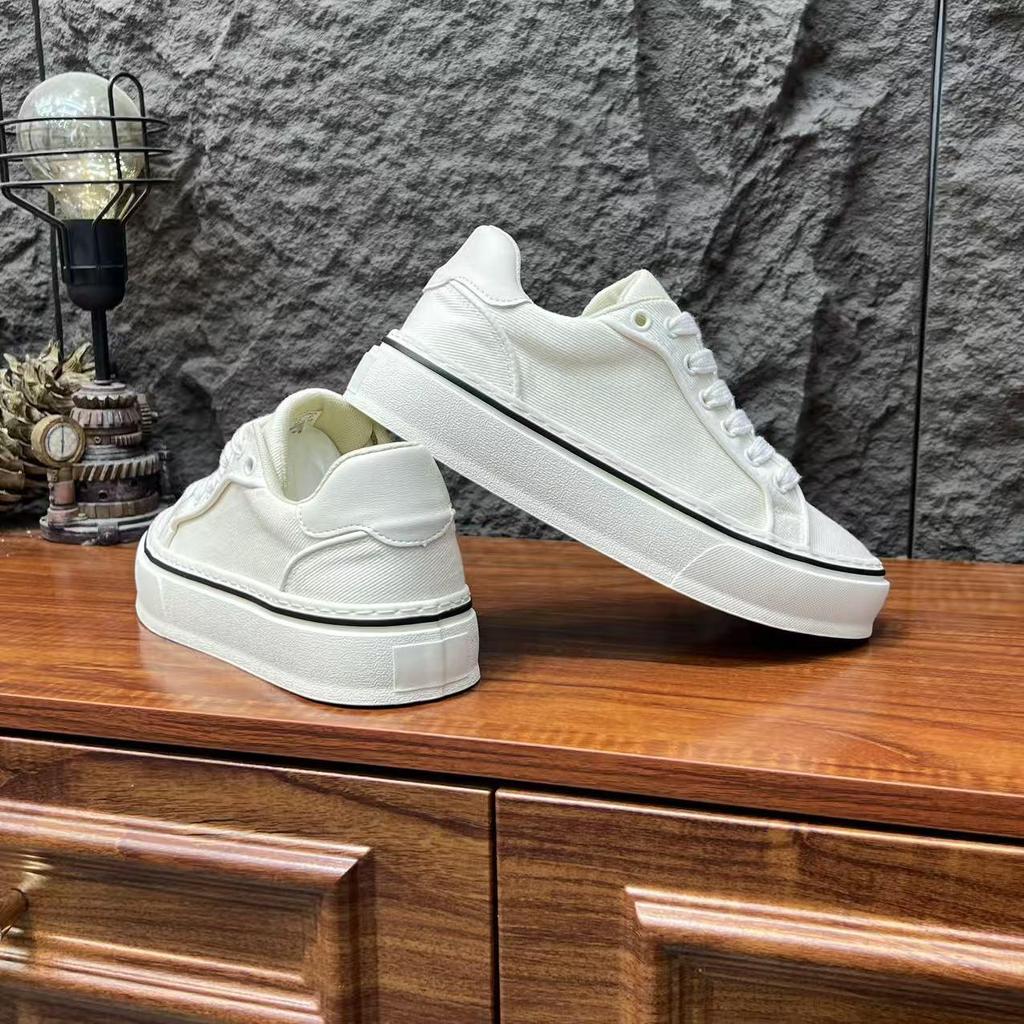 Men 's Casual Spring Fashion Skateboarding Students Comfortable Sneakers Boys Trending Soft Sole Breathable Shoes