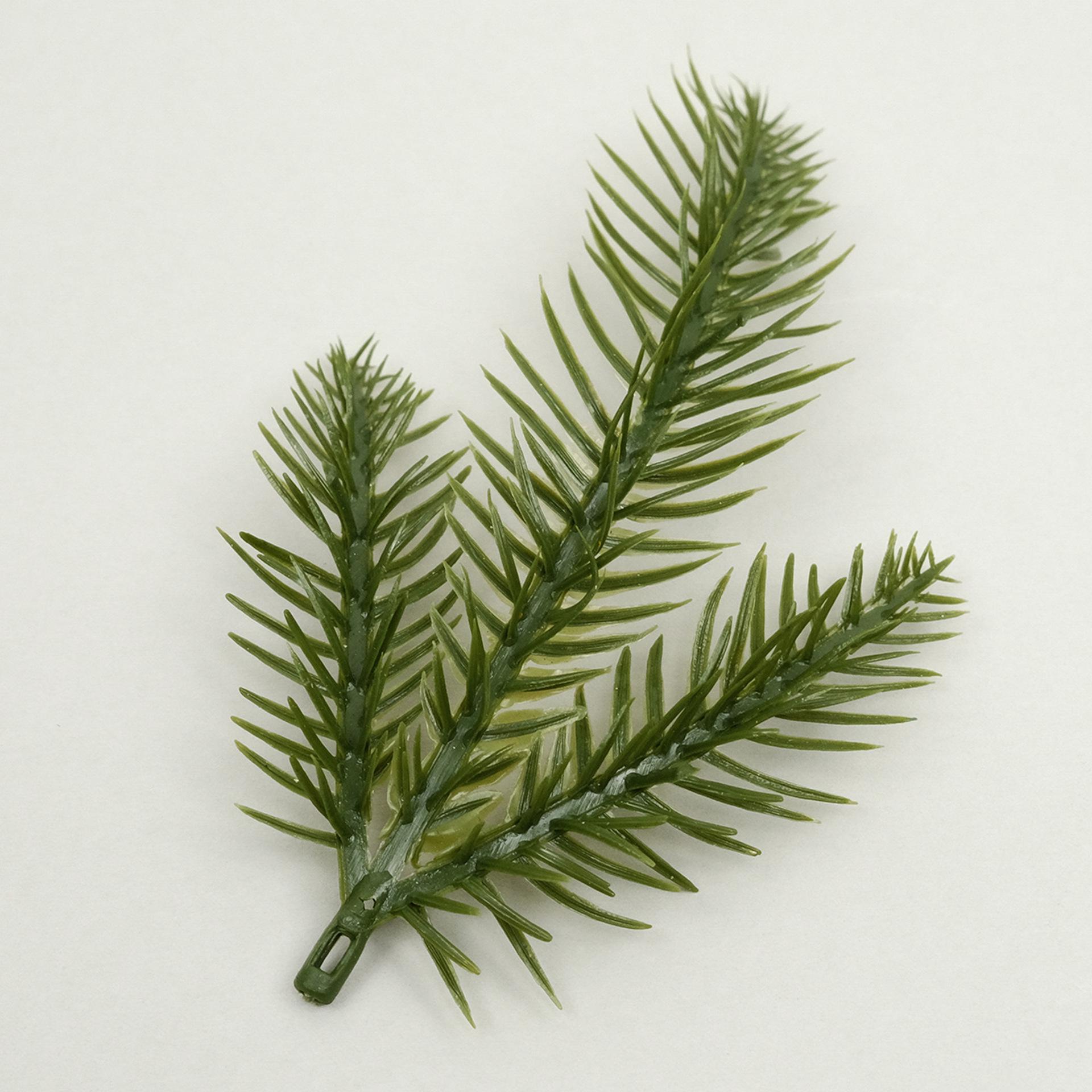 

Artificial Pine Needle Greenery: Three-Prong Wreath, Cypress Vine, Water Tank Micro Landscape Accessory for Christmas DIY
