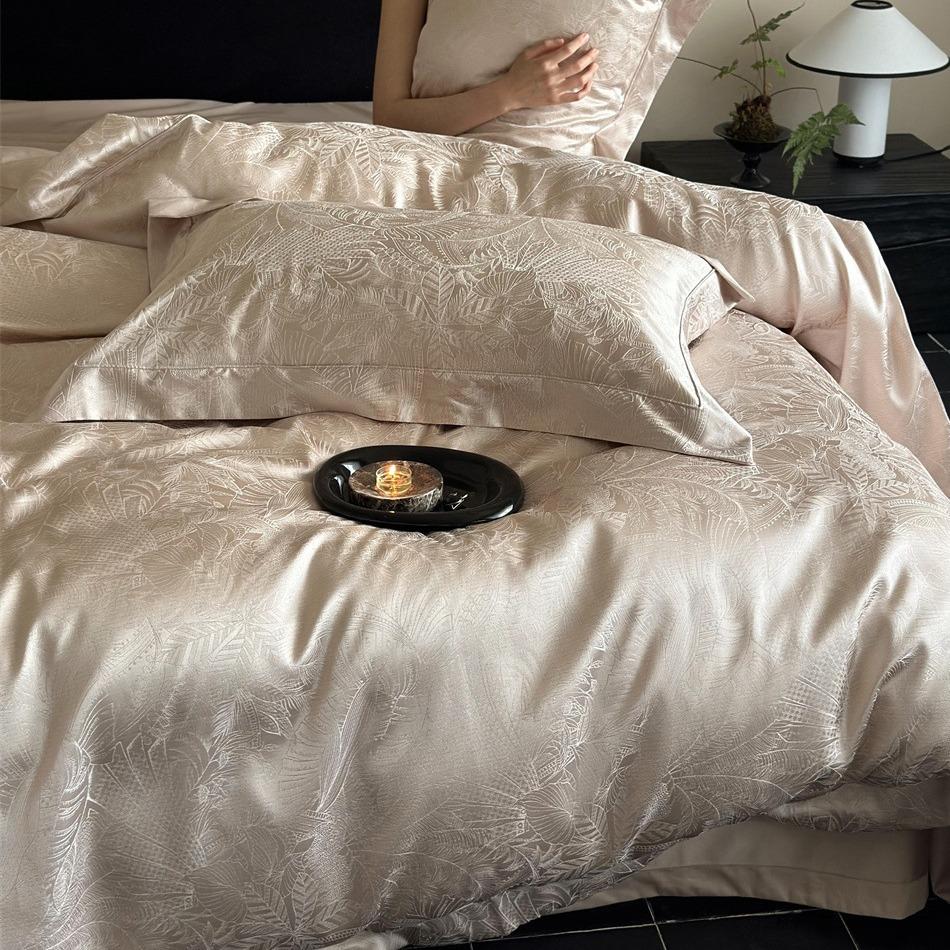 Pure Cotton Bedding Four-piece European Classical Simple Skin-friendly Breathable Bed Sheet Quilt Cover Pillowcase Kit
