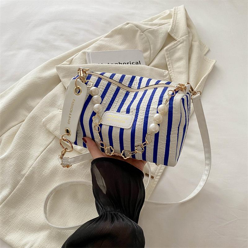 

Летняя новая простая повседневная персонализированная модная сумка на плечо модная ретро маленькая свежая маленькая квадратная сумка через плечо для женщин