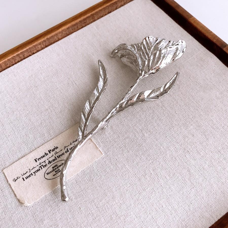 Średniowieczna Vintage Broszka z Kontrastującą Pszczołą Inkrustowana Diamentami Retro Lekki Luksus High-endowa Korsaż Wykwintne Wszechstronne Dodatki Kobiety