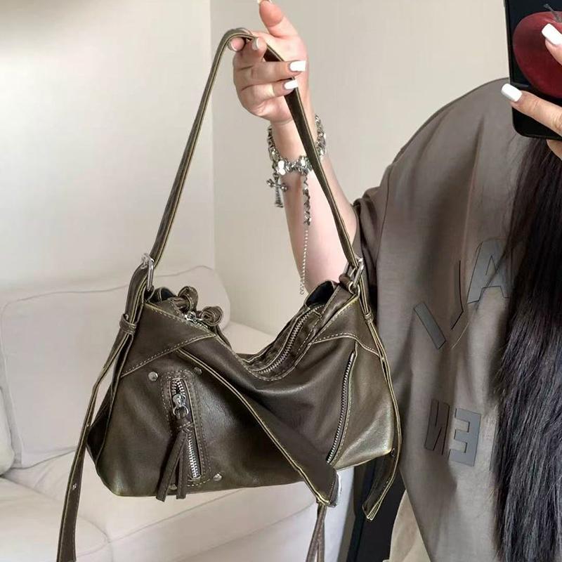 Fashion Tassel Underarm Bag Y2k Hot Girl Vintage Motorcycle Bag Tassel-decorated Women's Handbag Casual Versatile Commuter Bag