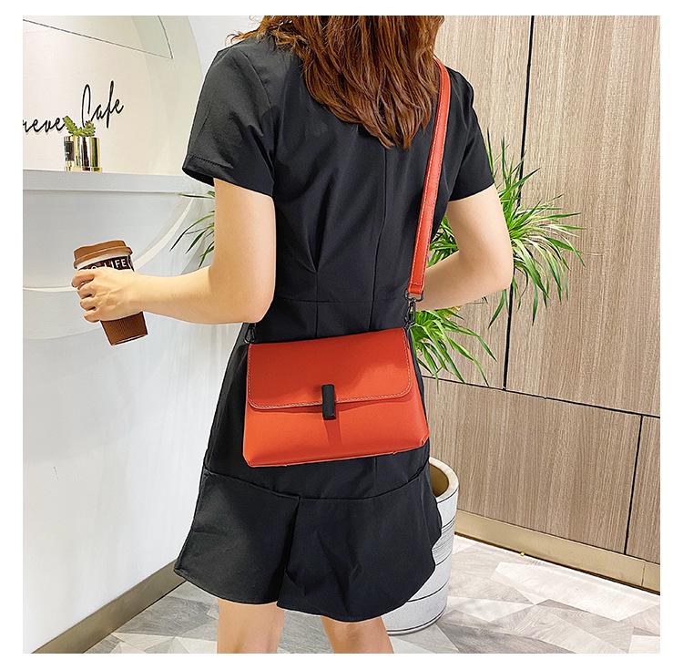 Retro Hong Kong Style Bag Women 2020 New Simple Shoulder Bag Fashion All-match Texture Messenger Female Bag Soft Leather Small Bag