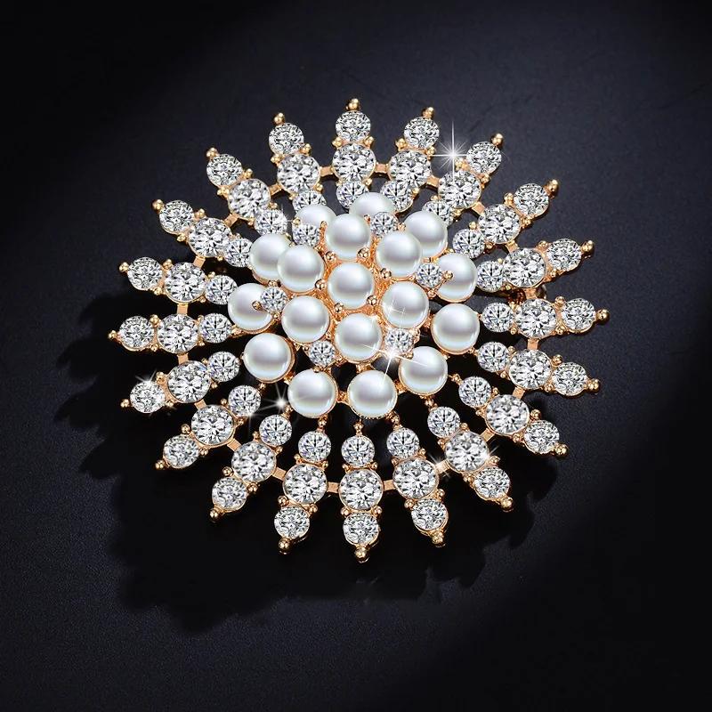 New Luxury Elegant Glittering Sunflower Brooches Silver Gold Rhinestone Alloy Pearl Brooch Lady Party Pins Birthday Jewelr