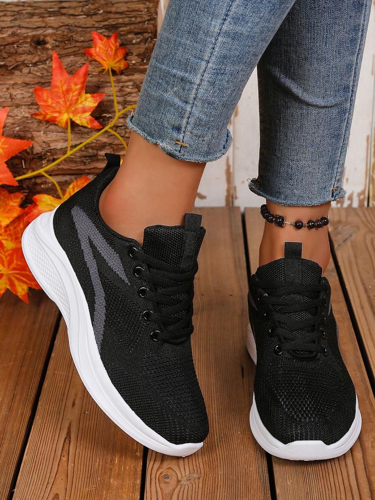 Spring Flying Woven Mesh Breathable Soft Sole Lightweight Non-slip Mother Shoes