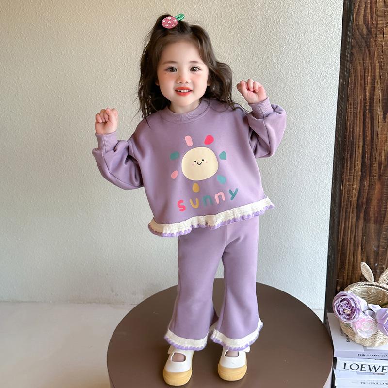 

2025 Girls Stylish Two-Piece Set: Sporty Sweatshirt & Pants for Baby - Perfect for Spring & Autumn 110 cm фіолетовий