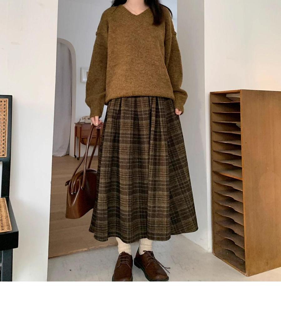 Academy Retro Plaid Wool Midi Skirt: Autumn/Winter, High-Waisted, Elastic, Big Swing, Slimming Pleated Design