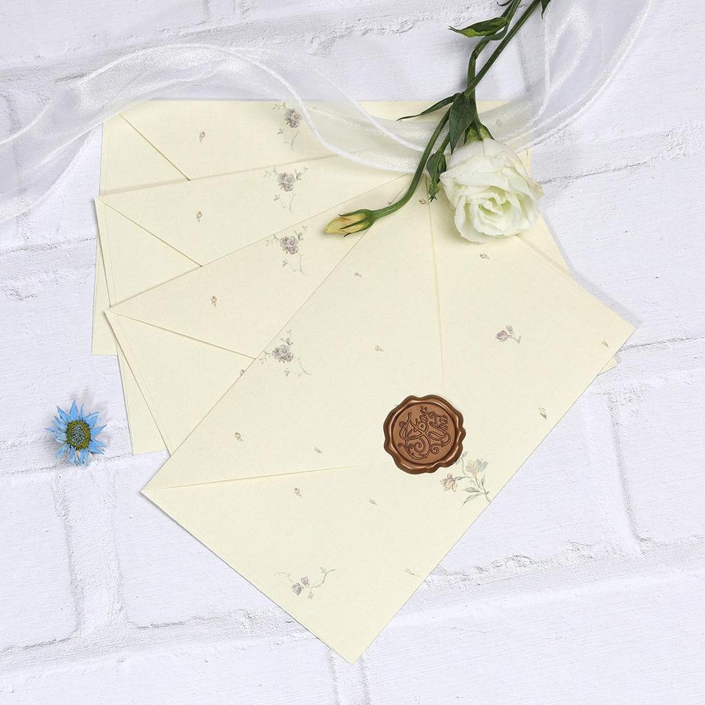 Floral Letter Paper & Envelope Set: Elegant Ancient Style for Love & Confession Letters, with Storage Bag