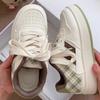 Neue dicke Sohle Damenschuhe vielseitig Studenten Campus Stil Brot Nische Board Schuhe