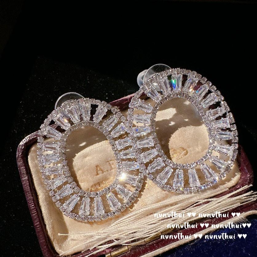 

Monet Garden Twin Flowers, Jewel Earrings, Retro Flowers, 18K Gold Plated, Sugar Cube Large Carat Zircon, Earrings