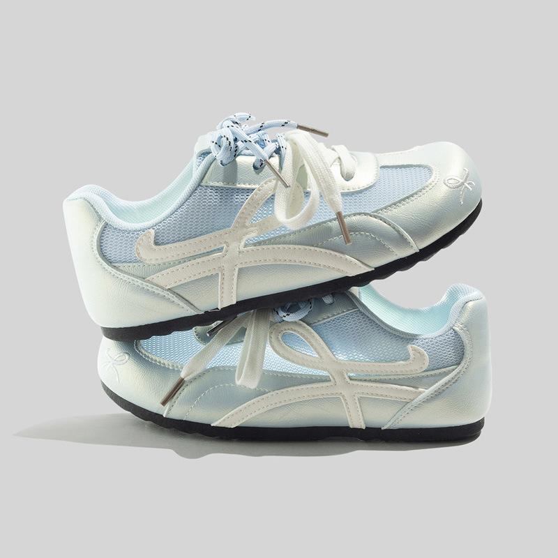 Casual German Training Shoes  All-match Sneakers Breathable Soft-soled White Shoes