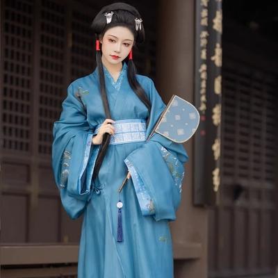 Hanfu Stile Periodo Primaverile e Autunnale e degli Stati Combattenti Cinese, Set da Donna con Coda Restauro Tomba Chu di Ma Shan