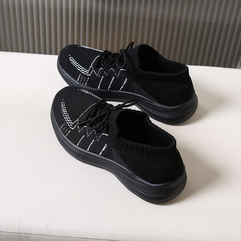 New Large-size Thick-soled Heightened Casual, Light and Comfortable Mesh Breathable and Wear-resistant Sports Shoes
