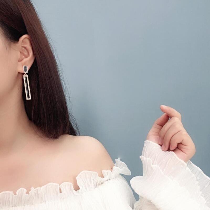 Fashion Black Color Enamel Rectangle Drop Earrings for Women Geometric Inlay Rhinestone Long Ear Wedding Party Jewelry