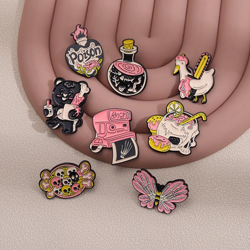 Skull Distinctive Pink Animal Brooch Creative Pin Stylish Design In Alloy Material For Genders All