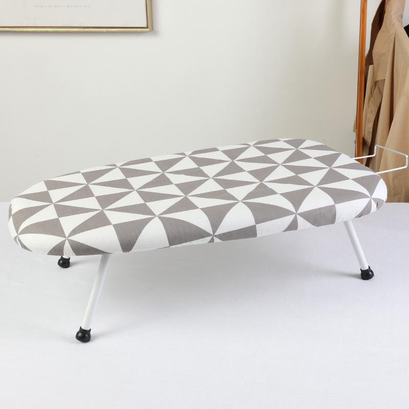 Klappbarer Schreibtisch-Bügeltisch mit Verbrühschutz für Bügeleisen