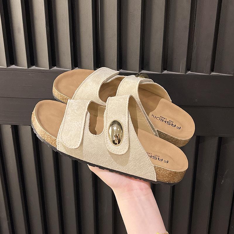 Flip Flops Women Slippers Female Metal Rivets Plat Slides Soft Cork Sole Open Toe Indoor Outdoor Beach Casual Shoes Home Slipper