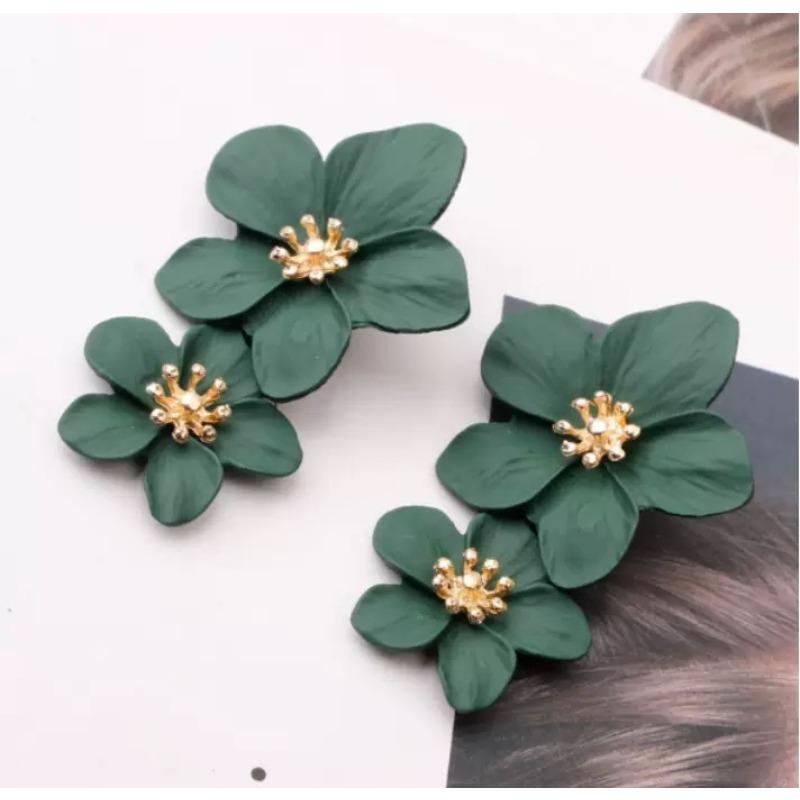 Koreańskie kolczyki kwiatowe damskie