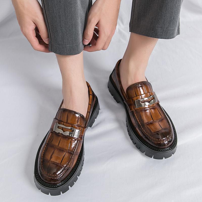 Men's Large Size British Style Leather Loafers with Thick Sole and Height Boost, Fits Size 46, Suitable for All Seasons