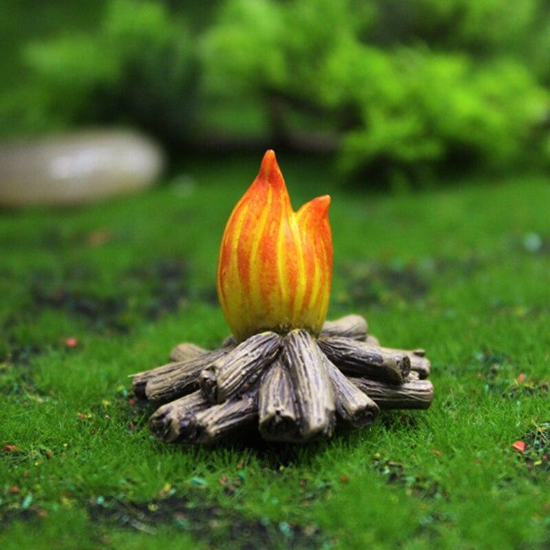 Resin Naughty Garden Gnome Figurine Christmas Dress Up DIY Garden Decoration Resin Gnome Decoration Durable Garden Accessories