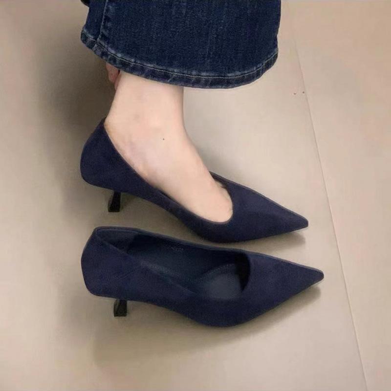 

French temperament pointed single shoes women s 2025 autumn new suede shallow mouth commuting evening gentle stiletto grandma shoes 40