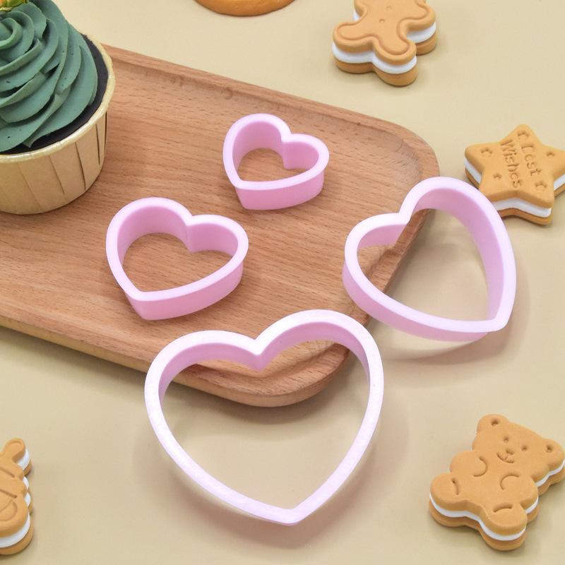 4Pcs/set New Love Cookie Simulation Biscuit Cutting Mold Heart Shape Plastic Baking Tool Fondant Cake Clay Mold
