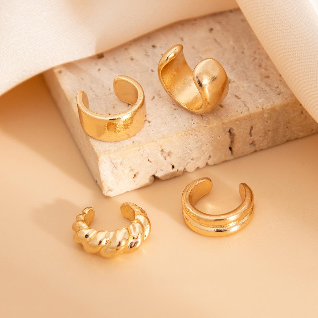 Ingemark 4Pcs/Set Small Mini C Shape Round Ear Clip Earrings for Women Trendy Charms No Piercing Cuff Earrings Daily Jewelry New