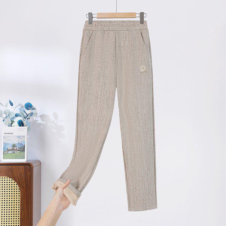Plus Size Women's Velvet-Soft Elastic Waist Straight-Leg Pants - Warm, Loose Fit for Middle-Aged and Elderly