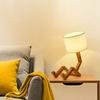 Moderne Stoffkunst Holz Schreibtisch Tischlampe Roboterform Holz Tischlampe Dekor Leuchten Wohnzimmer Arbeitszimmer Schlafzimmer Nachtlicht