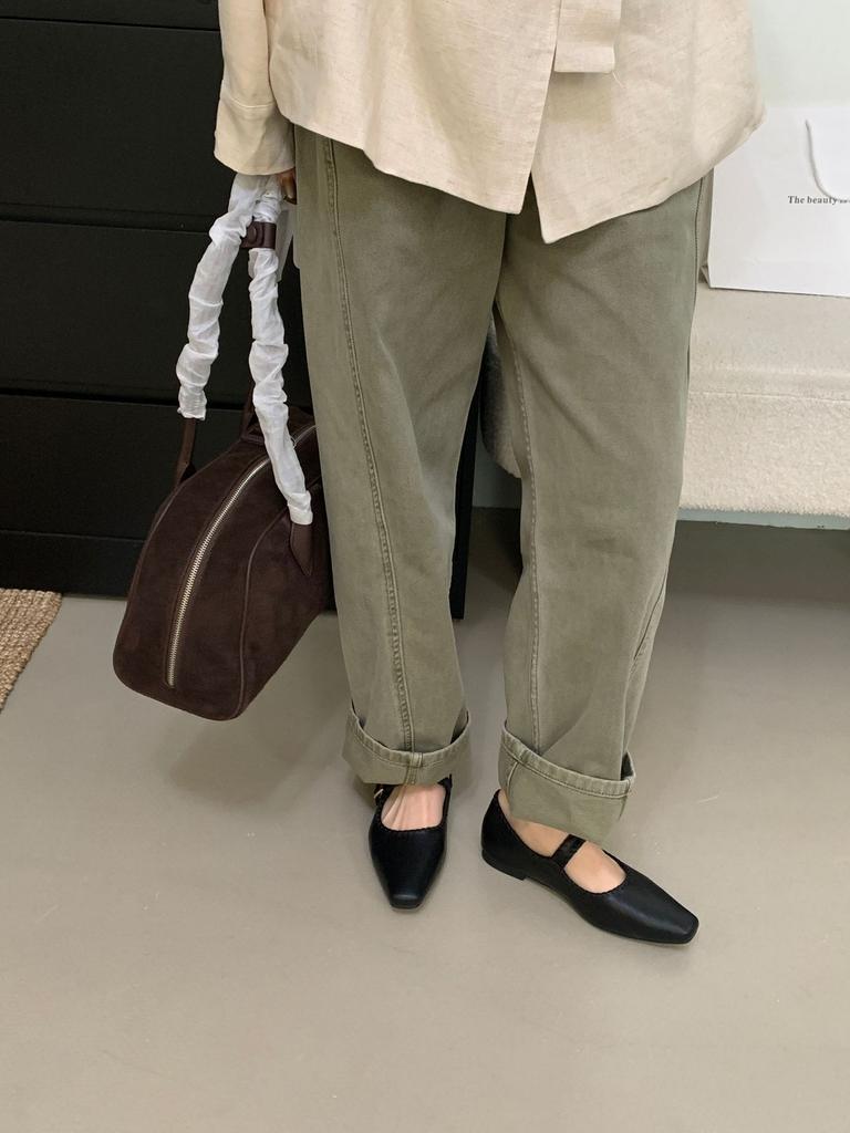 Retro red one-word buckle with Mary Jane shoes women's 2025 new autumn Korean version fashion ballet shoes silver single shoes