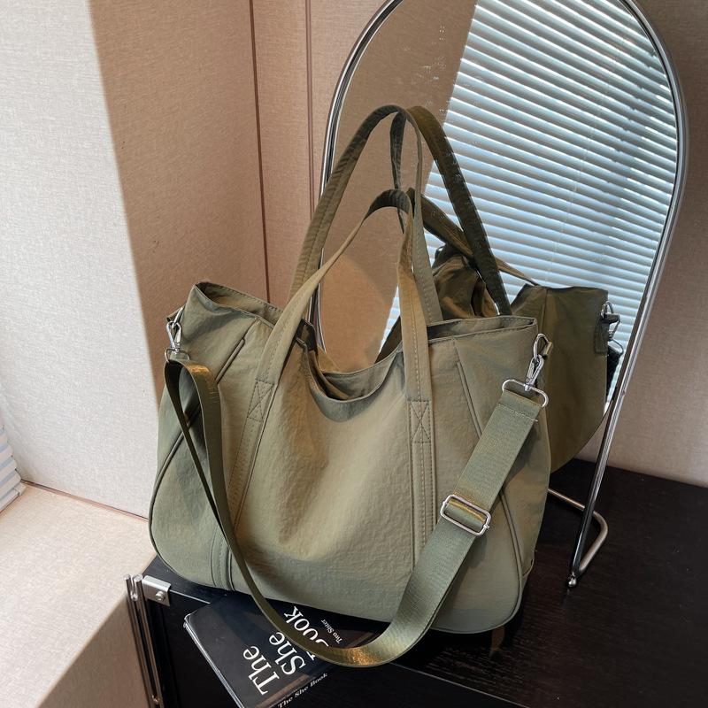 2025 fashion trend casual texture large-capacity bag autumn new tote bag women's shoulder messenger bag