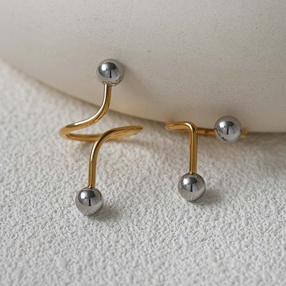 

Fashion Line Steel Balls Design Stainless Steel Rings 18K Gold Plated Waterproof Ladies Zircon For Daily Wear Vacation Seaside