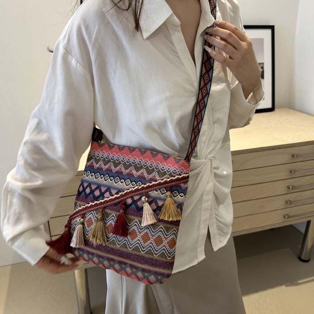 Large Capacity Ethnic Style Crossbody Bags Woven Bohemian Phone Bag Fringe Shoulder Bag Women