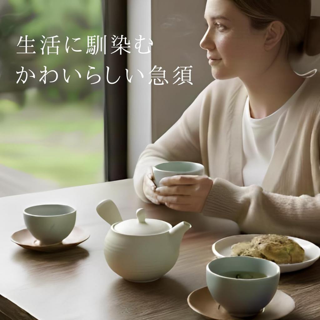 White Round Kyusu (Tokoname Ware Teapot), Made in Japan [Tea Leaves Spread Out / Ceramic Tea Strainer / 420ml] Kitusako Ceramesh, Stylish, Serves 2-3,