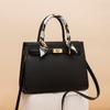 Bag Women 2025 New Temperament Versatile Middle-aged Lady Mother-in-law Handbag High-end Atmosphere Messenger Mother Bag