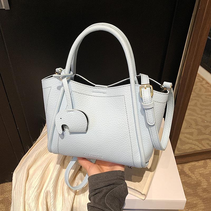 Bag Women's New Fashion Versatile Handbag Casual Messenger Bag
