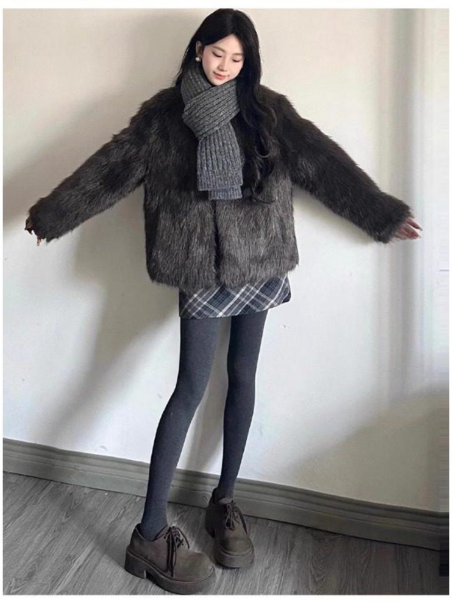Woolen Retro Plaid High-Waisted A-Line Mini Skirt for Women - Autumn/Winter Hip-Hugging, Anti-Exposure, Versatile Design