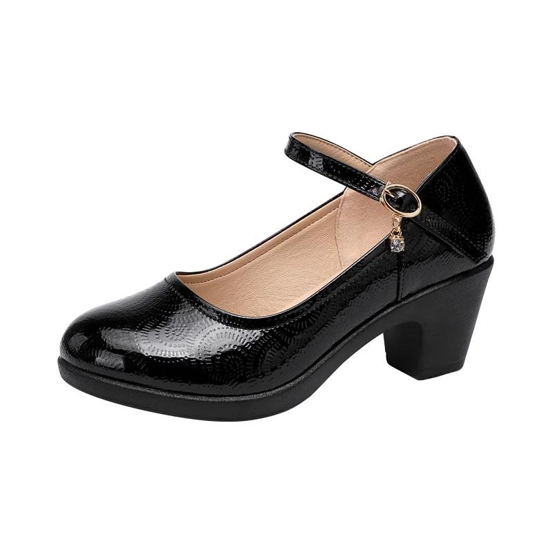 Kleine Größe 32-43 Modische flache Lackleder Schuhe Damen Plateau Pumps 2026 Herbst Med Blockabsatz Schuhe Büro Mama Tanz