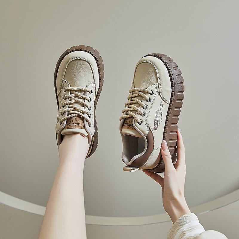 Horký výprodej Jarní módní sportovní obuv pro ženy Nová silná podrážka Ležérní pohodlné šněrovací Outdoorová dámská sportovní obuv
