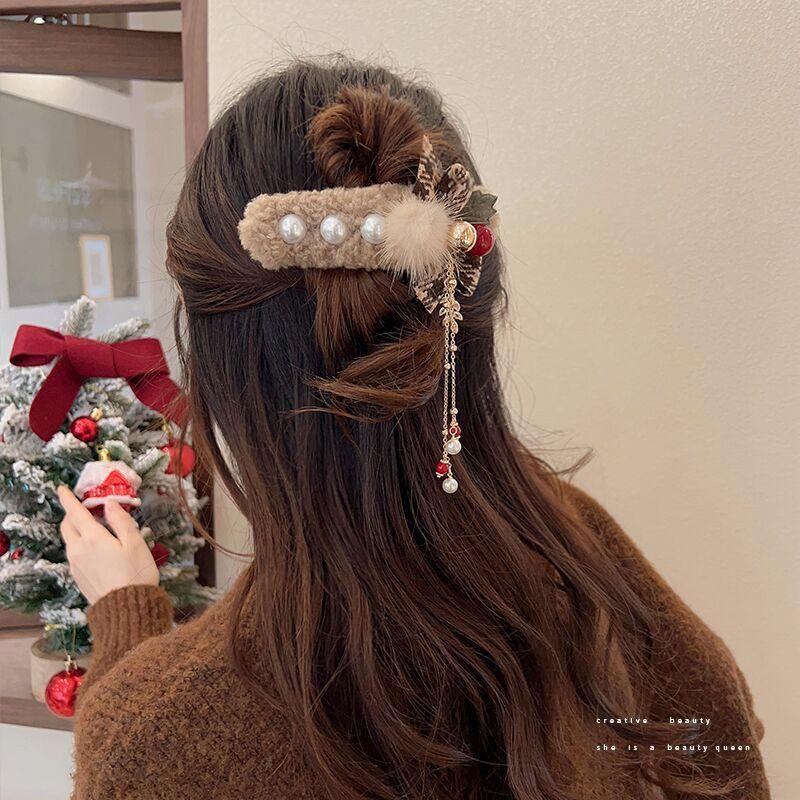 Faux Fur Hair Claw Clip for Women, Christmas Tassel Hair Accessories 2025, Winter Duckbill Clip