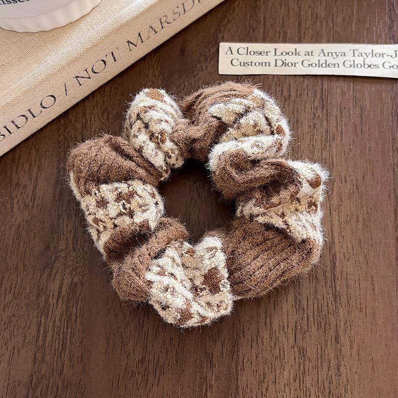 

Korean gentle wool knitted large intestine hair band women s 2026 autumn and winter hair accessories tied hair rubber band ponytail hair rope