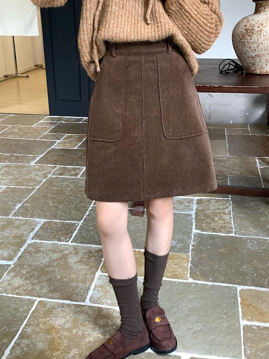 

Retro Coffee Corduroy A-Line Skirt with Large Pockets - Plus Size, High Waist, Slimming, Midi Length for Autumn/Winter 2XL for 135-150 jin
