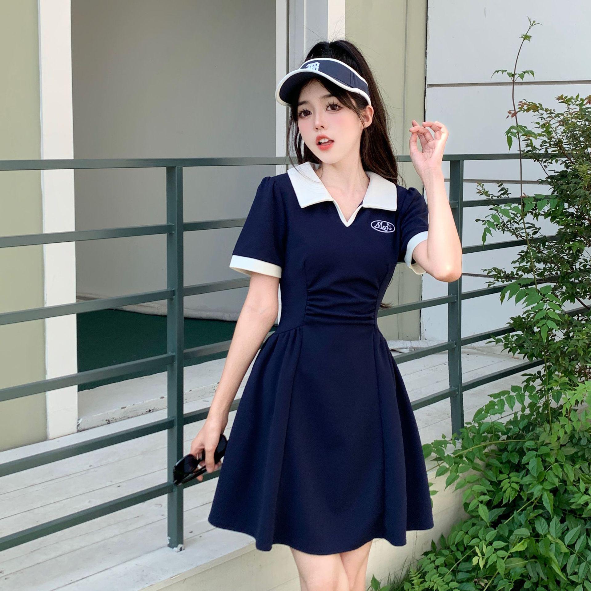 

Плиссированное платье-поло с вышивкой «Лесные ягоды» - Летний трикотаж, стройнящий талию, для женщин XXXL