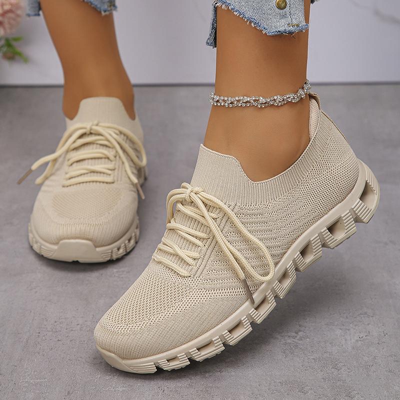 Fashion Women's Breathable Lightweight Running Shoes Plus Size Mesh Knitted Platform Sneakers Woman Fashion Non Slip White Tennis Shoes