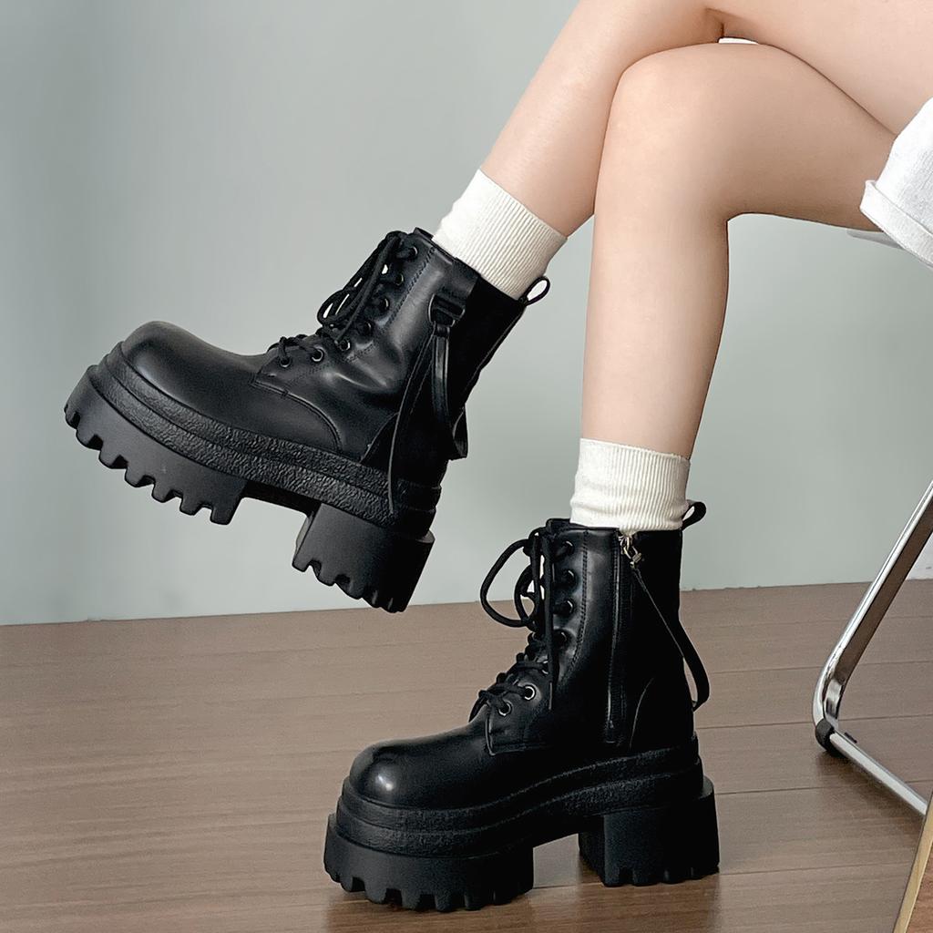 Retro Black Premium British Platform Martin Boots Women's 2025 New Autumn with Skirt and Thin Short Boots