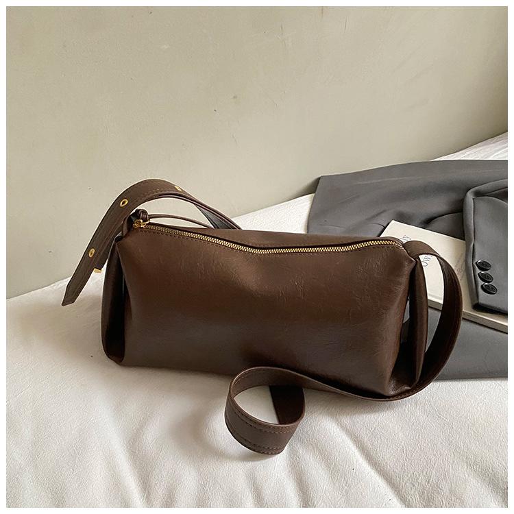 

Bag Large Capacity Women s Bag 2025 New Fashion Niche Design Crossbody Bag Shoulder Pillow Bag